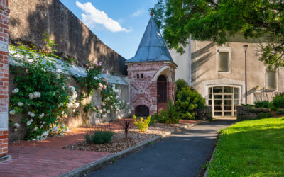 Passage à la Mairie – Bégrolles en Mauges